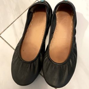 Tieks Matte Black Ballet Flats size 7 - excellent condition